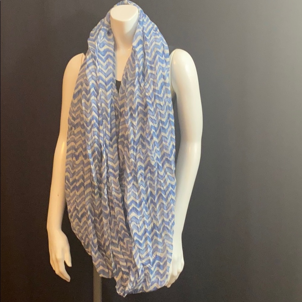 Target Infinity Scarf - Picture 4 of 9